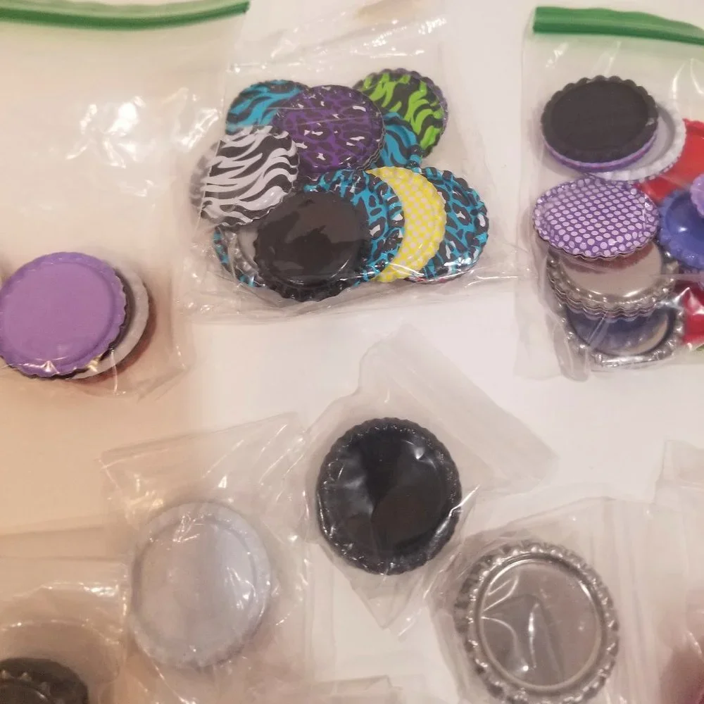 Lot of Bottlecaps (for crafts), Like New to New - Picture 3 of 8